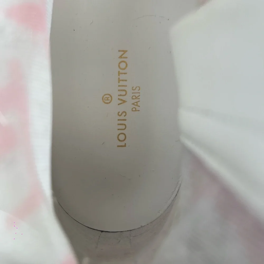 Louis Vuitton Stellar Monogram Sneaker Size 8.5 (EU 39) Womens - Picture 7 of 9